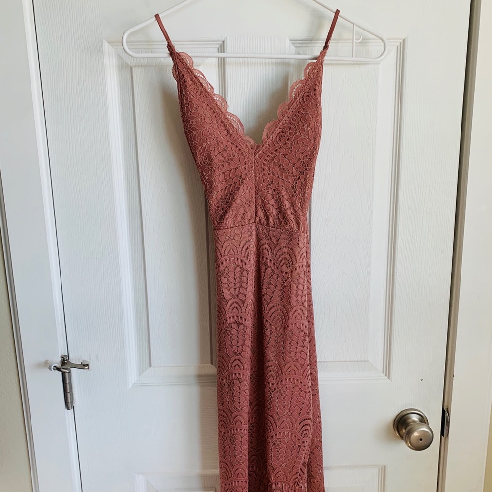 Pink lace guess slim fit dress